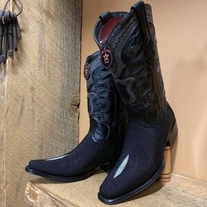 Los Altos Men’s Stingray Single-Stone Black Boots — Never Worn — Exotic Leather